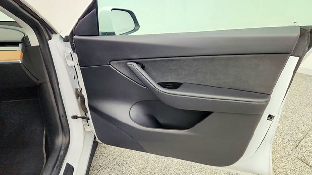 2020 Tesla Model Y Long Range AWD - 23020179 - 28