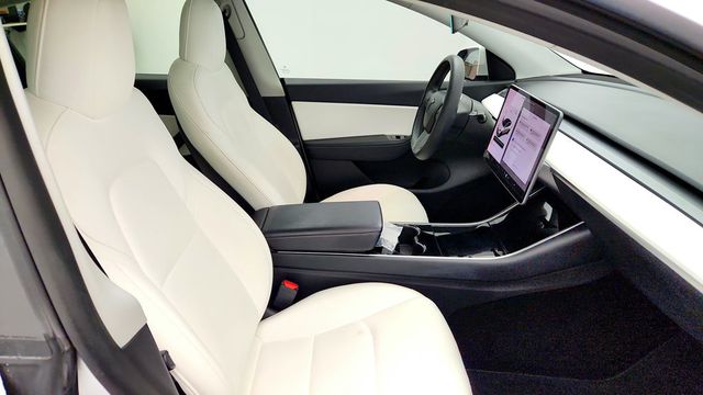 2020 Tesla Model Y Long Range AWD - 23094478 - 28