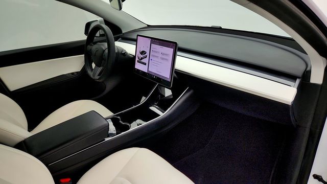 2020 Tesla Model Y Long Range AWD - 23094478 - 29