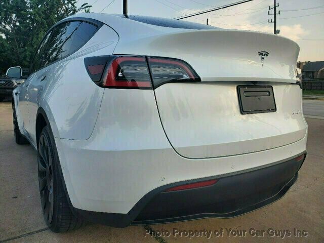 2020 Tesla Model Y Long Range photo 9