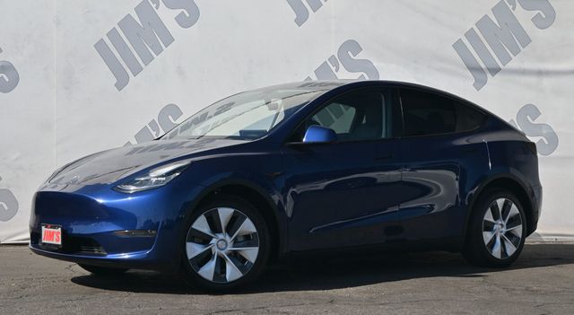 2020 Tesla Model Y Long Range AWD No Accidents Reported to Carfax - 22917440 - 0