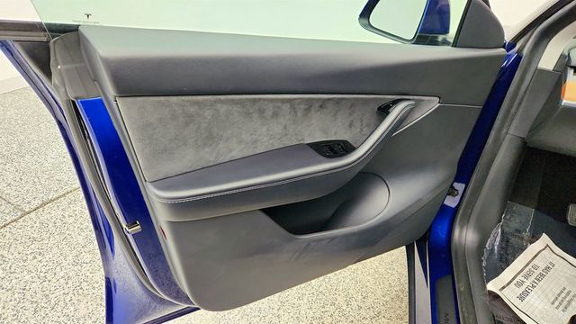 2020 Tesla Model Y Long Range AWD w/ 20'' Induction Wheels - 23000323 - 10