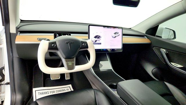 2020 Tesla Model Y Long Range AWD w/ 20'' Wheels, Premium Connectivity, Accel Boost - 22958812 - 11