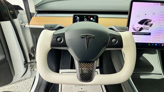 2020 Tesla Model Y Long Range AWD w/ 20'' Wheels, Premium Connectivity, Accel Boost - 22958812 - 12