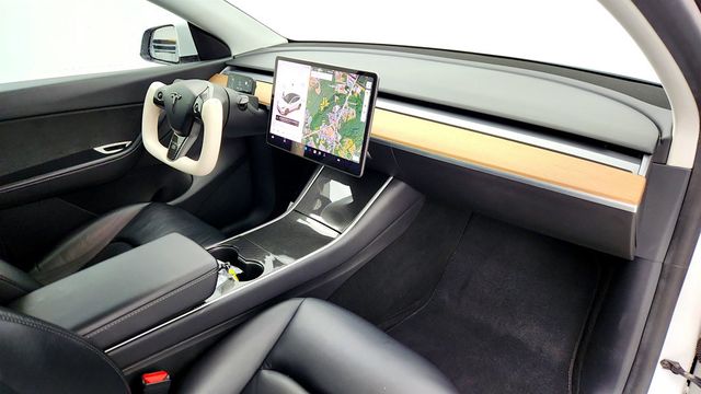 2020 Tesla Model Y Long Range AWD w/ 20'' Wheels, Premium Connectivity, Accel Boost - 22958812 - 28