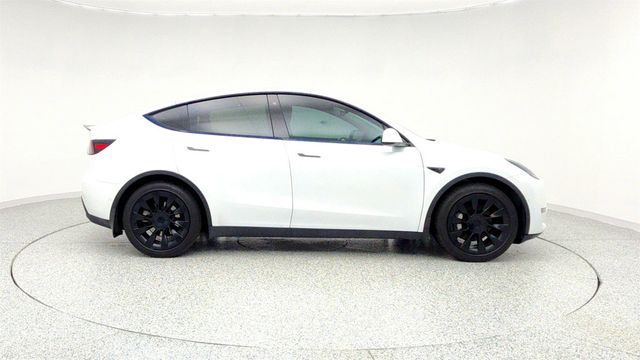 2020 Tesla Model Y Long Range AWD w/ 20'' Wheels, Premium Connectivity, Accel Boost - 22958812 - 3