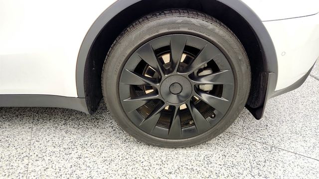 2020 Tesla Model Y Long Range AWD w/ 20'' Wheels, Premium Connectivity, Accel Boost - 22958812 - 8