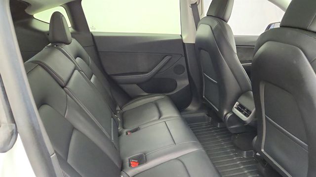 2020 Tesla Model Y Long Range AWD w/ 20'' Wheels, Traffic-Aware Cruise Controll - 23026772 - 26