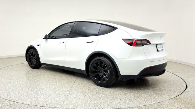 2020 Tesla Model Y Long Range AWD w/ 20'' Wheels, Traffic-Aware Cruise Controll - 23026772 - 6