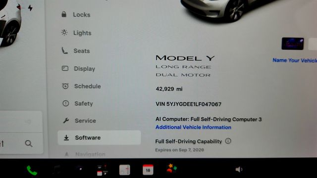 2020 Tesla Model Y Long Range AWD w/ Acceleration Boost - 23068287 - 11