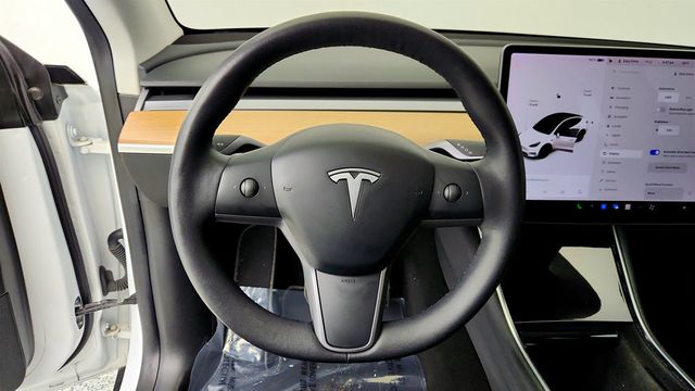 2020 Tesla Model Y Long Range AWD with 20'' Induction Wheels & Acceleration Boost - 22959938 - 12