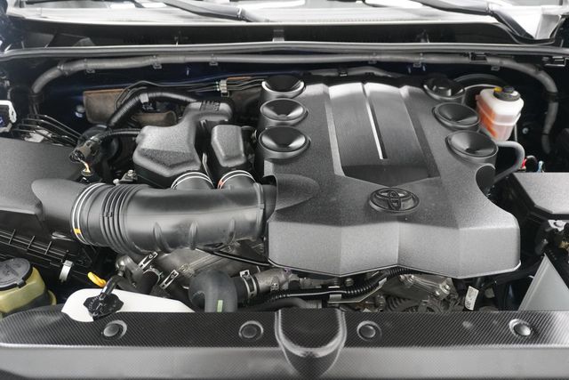 2020 Toyota 4Runner  - 22932235 - 29