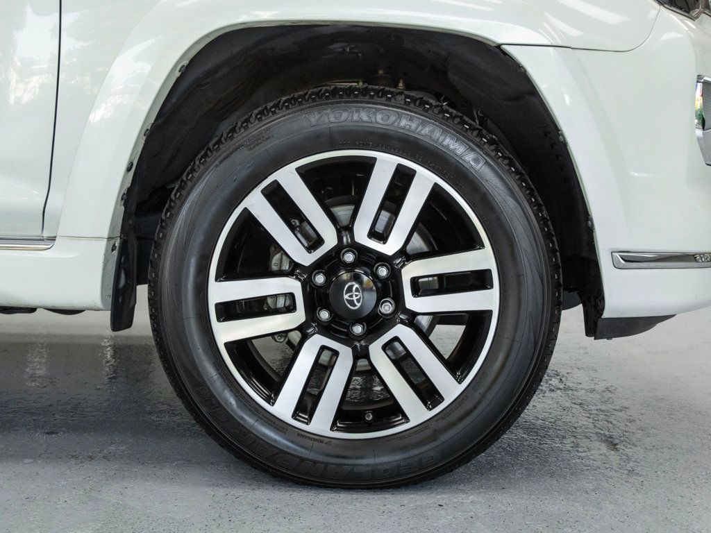 2020 Toyota 4Runner Limited 4WD photo 10