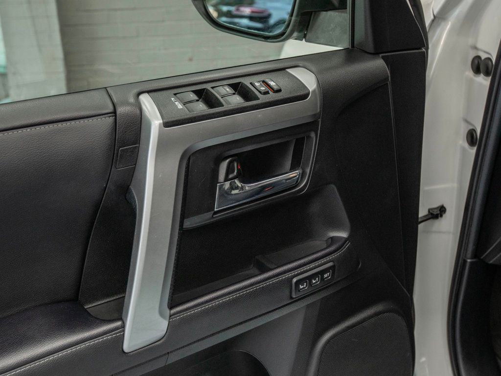 2020 Toyota 4Runner Limited 4WD photo 27