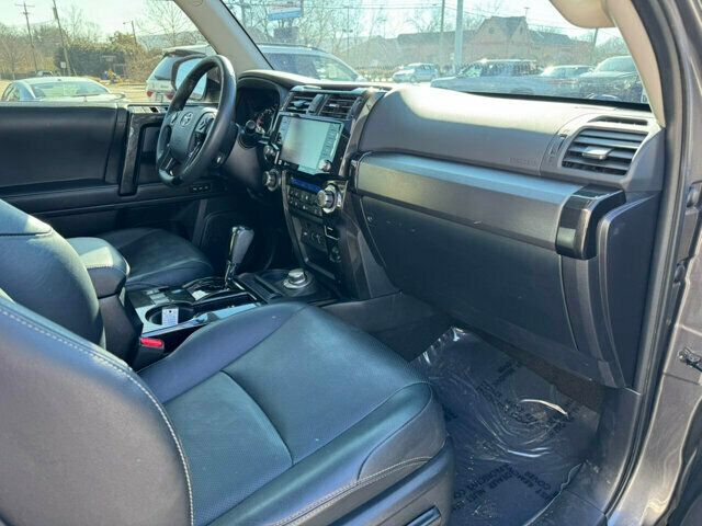 2020 Toyota 4Runner Local Trade/Nightshade/Heated&CooledSeats/Blind Spot Monitor/NAV - 22745732 - 17