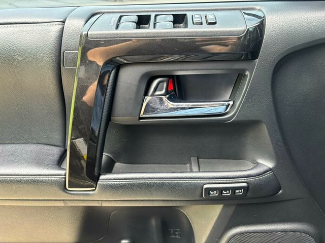 2020 Toyota 4Runner Nightshade 4WD - 23049229 - 34