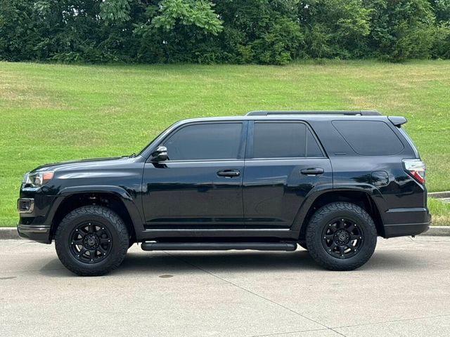 2020 Toyota 4Runner Nightshade 4WD - 23049229 - 6