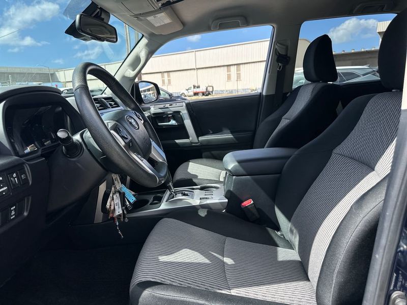 2020 Toyota 4Runner SR5 2WD - 22988296 - 11