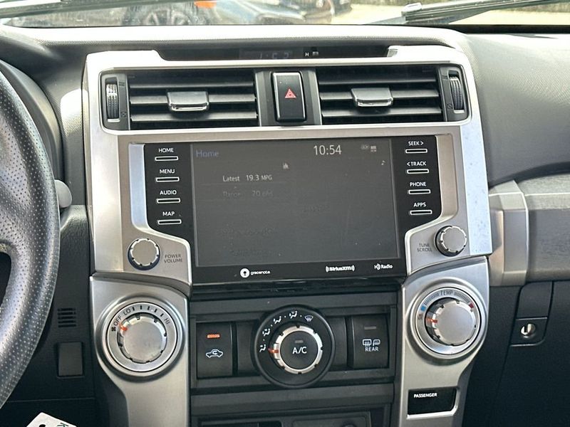 2020 Toyota 4Runner SR5 2WD - 22988296 - 14