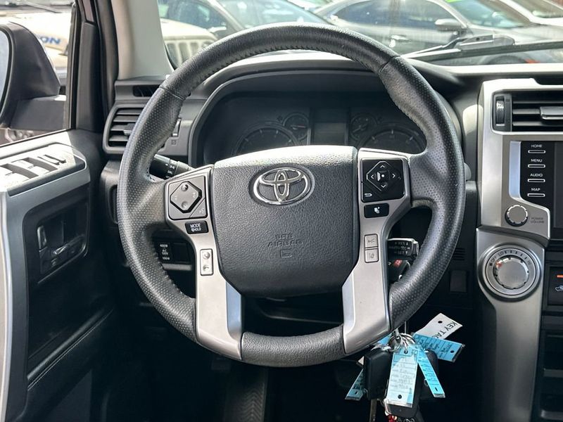 2020 Toyota 4Runner SR5 2WD - 22988296 - 16