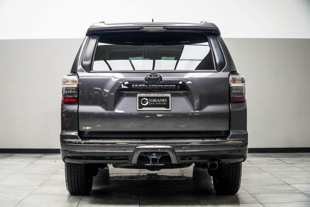 2020 Toyota 4Runner SR5 4WD photo 11
