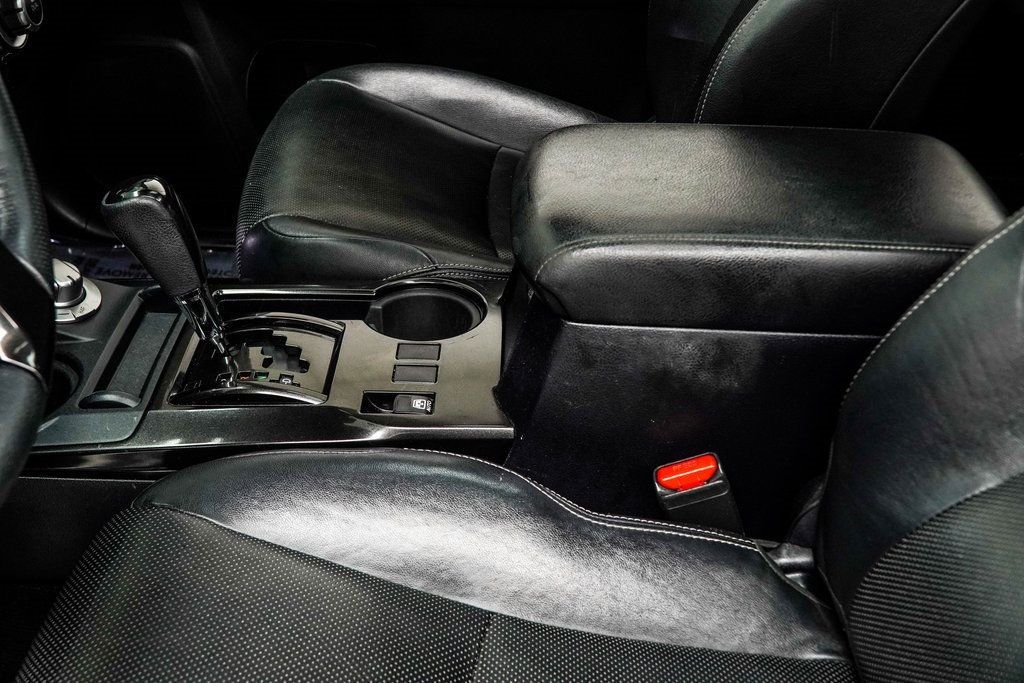 2020 Toyota 4Runner SR5 4WD photo 17