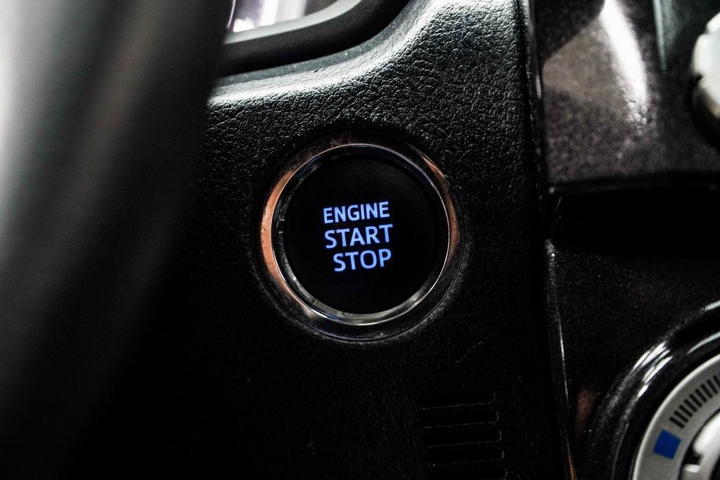 2020 Toyota 4Runner SR5 4WD photo 19