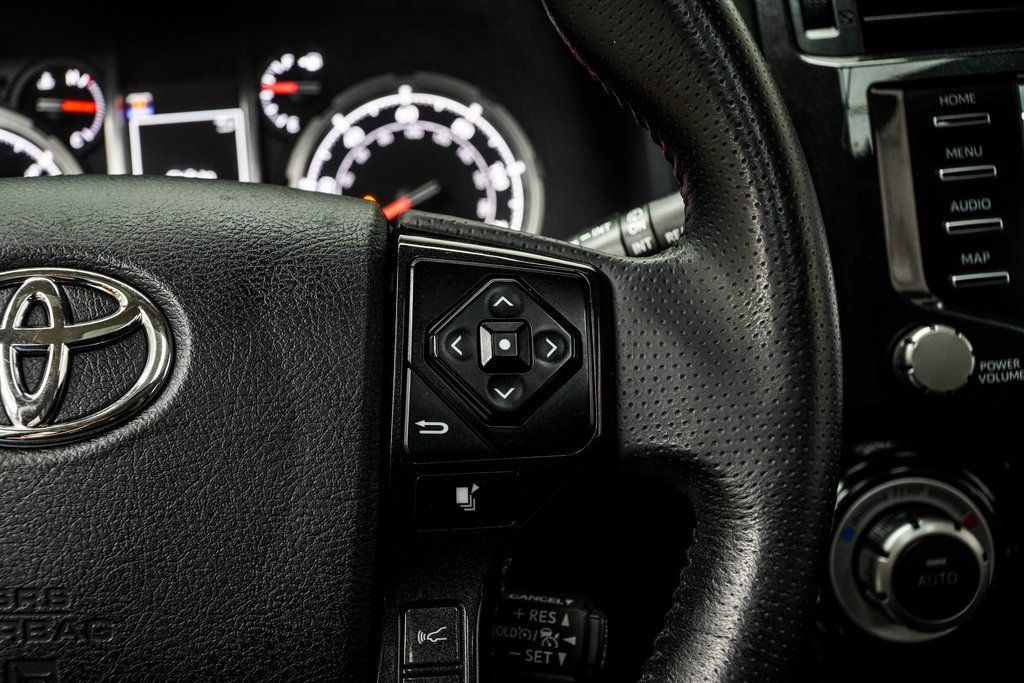 2020 Toyota 4Runner SR5 4WD photo 26