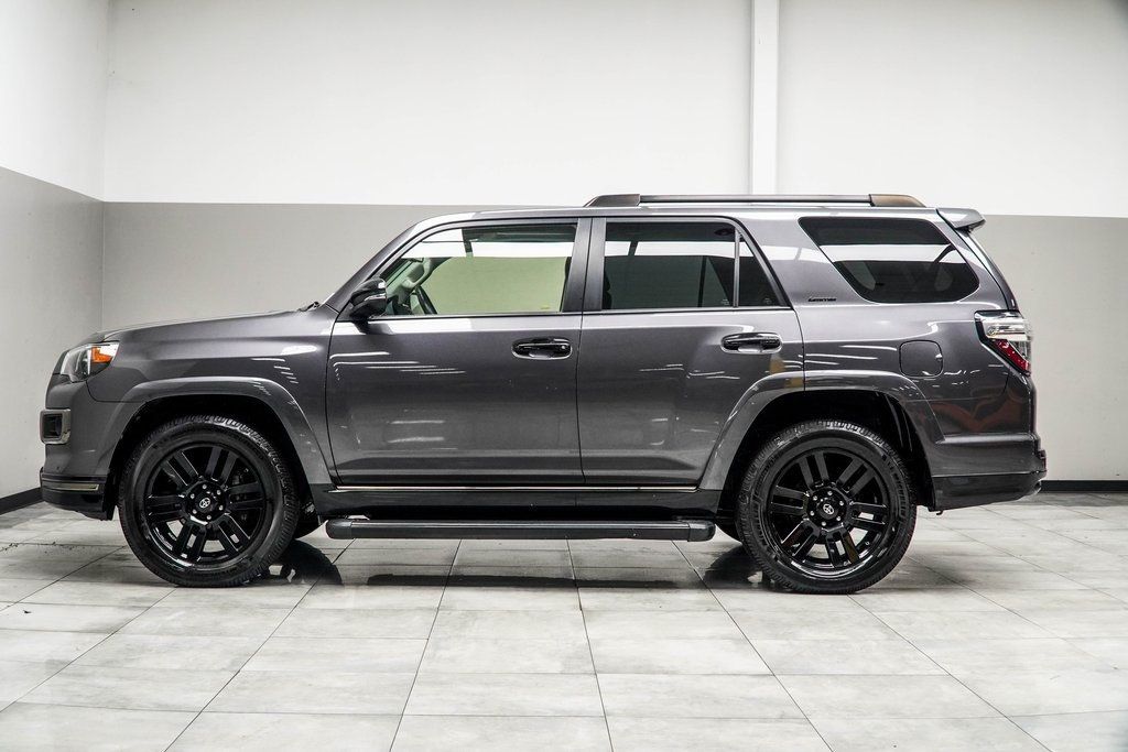 2020 Toyota 4Runner SR5 4WD photo 9