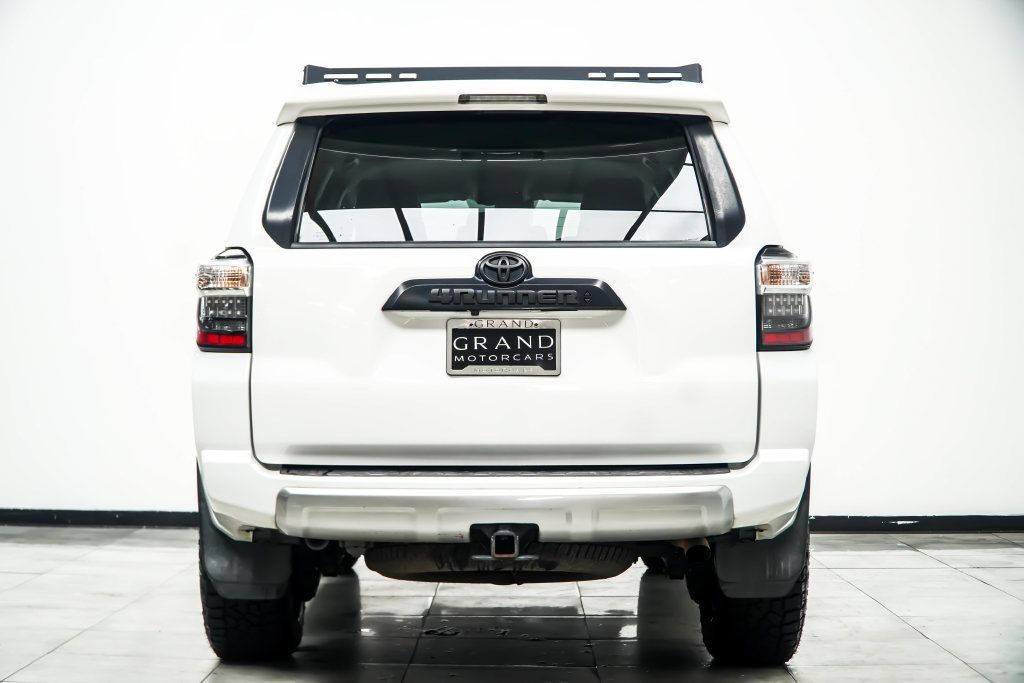 Toyota 4Runner photo 14