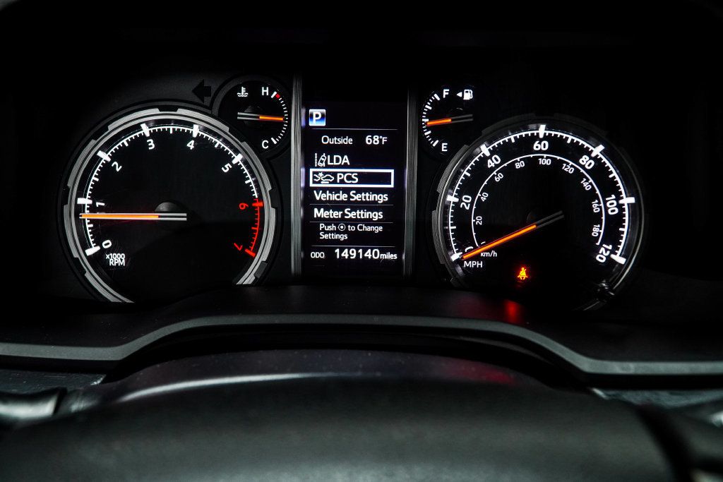 Toyota 4Runner photo 39