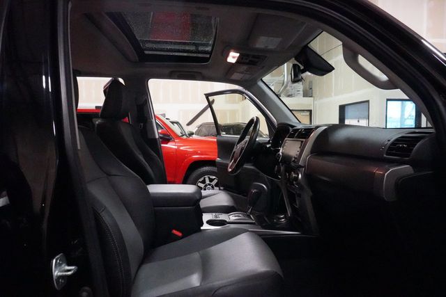 2020 Toyota 4Runner SR5 Premium 4WD - 22963079 - 5