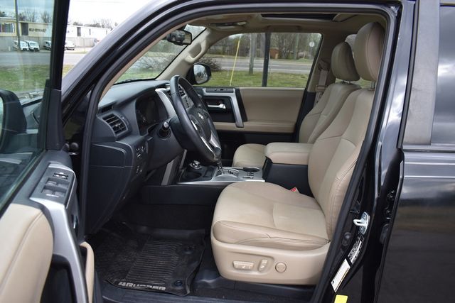 2020 Toyota 4Runner SR5 Premium 4WD - 23005616 - 19