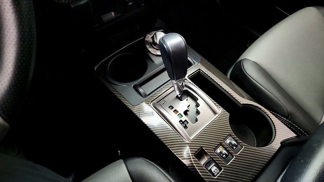 2020 Toyota 4Runner SR5 Premium 4WD with Power Tilt/Sliding Moonroof - 22967874 - 16