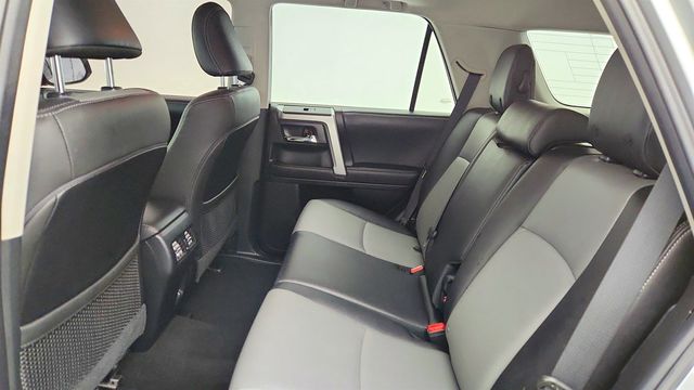 2020 Toyota 4Runner SR5 Premium 4WD with Power Tilt/Sliding Moonroof - 22967874 - 21