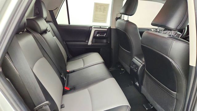 2020 Toyota 4Runner SR5 Premium 4WD with Power Tilt/Sliding Moonroof - 22967874 - 23