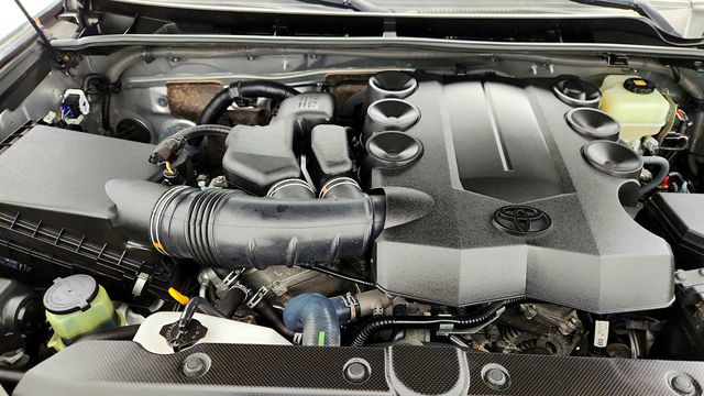 2020 Toyota 4Runner SR5 Premium 4WD with Power Tilt/Sliding Moonroof - 22967874 - 27