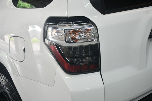 2020 Toyota 4Runner TRD Off Road 4WD - 23030475 - 14