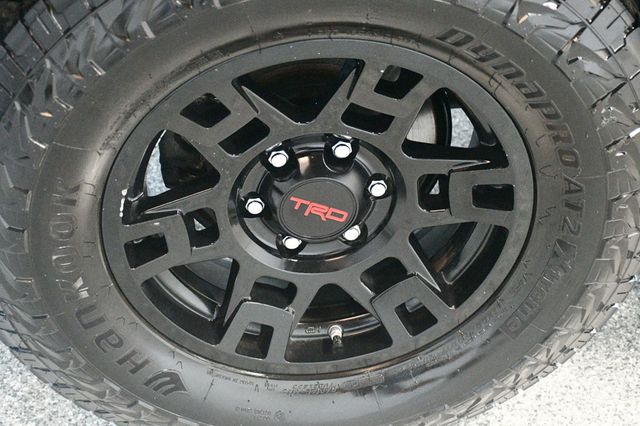 2020 Toyota 4Runner TRD Off Road 4WD - 23030475 - 21