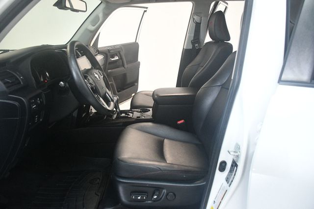 2020 Toyota 4Runner TRD Off Road 4WD - 23030475 - 29