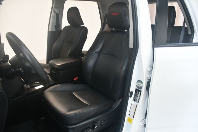 2020 Toyota 4Runner TRD Off Road 4WD - 23030475 - 31