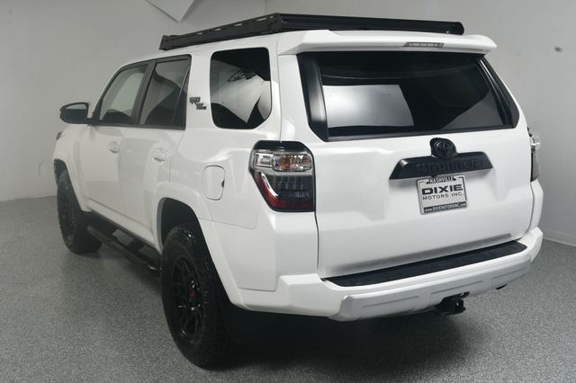 2020 Toyota 4Runner TRD Off Road 4WD - 23030475 - 8