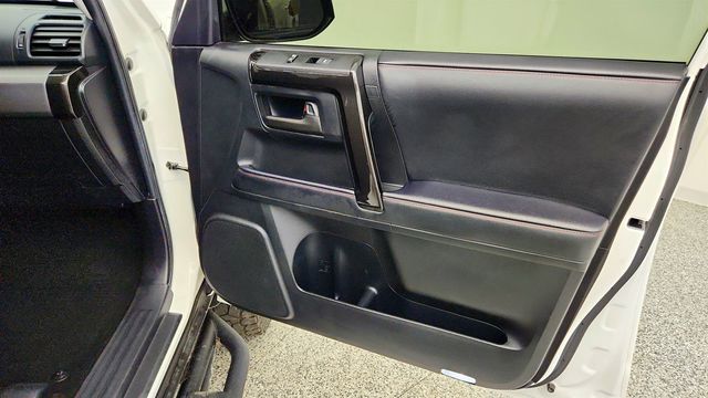 2020 Toyota 4Runner TRD Off Road 4WD w/ Premium Audio & Running Boards - 23041025 - 25