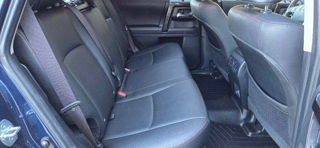 2020 Toyota 4Runner TRD Off Road Premium 4WD - 22957276 - 17