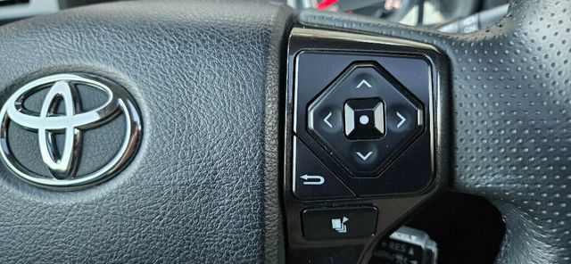 2020 Toyota 4Runner TRD Off Road Premium 4WD - 22957276 - 31