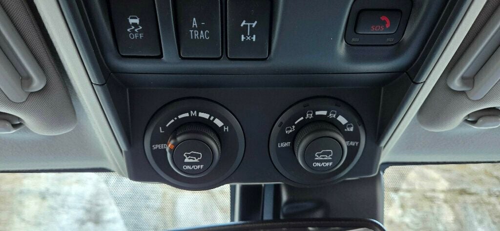 2020 Toyota 4Runner TRD Off Road Premium 4WD - 22957276 - 32