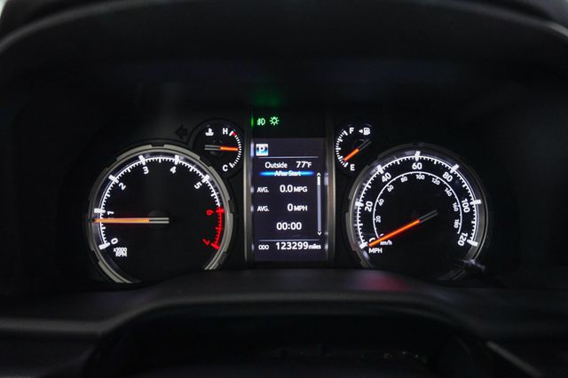 2020 Toyota 4Runner TRD Pro 4WD - 23061051 - 4