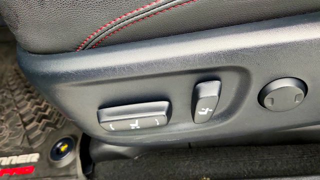 2020 Toyota 4Runner TRD Pro 4WD w/ Running Boards - 23028875 - 11