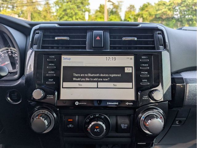 2020 Toyota 4Runner Venture 4WD - 23067776 - 28