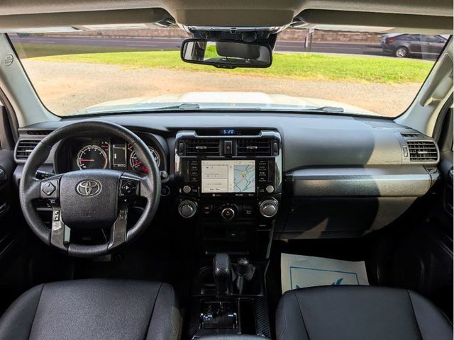 2020 Toyota 4Runner Venture 4WD - 23067776 - 30